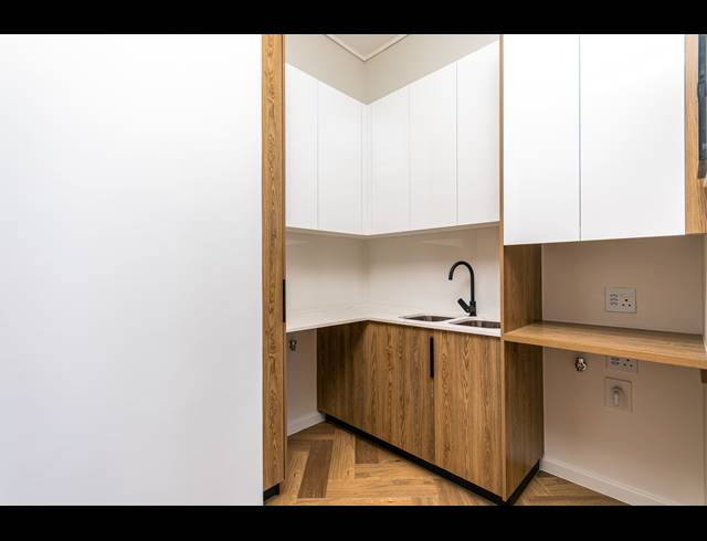 2 BEDROOM APARTMENT FOR SALE IN CENTURY CITY